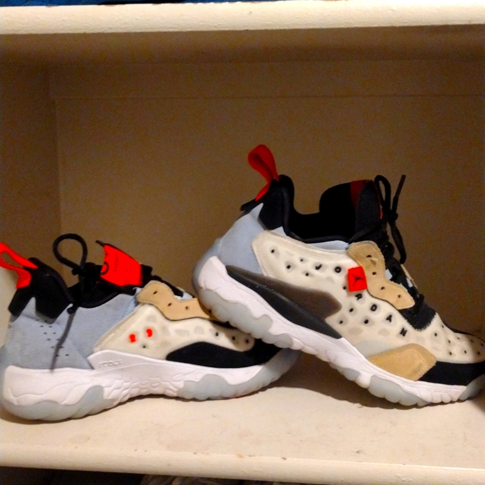 Jordan react trainer sz 8.5
